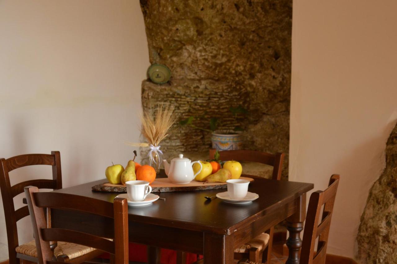 Agriturismo Masseria La Chiusa 圣朱塞佩亚托 外观 照片